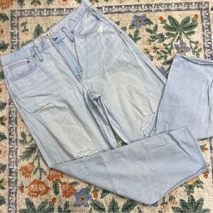 Madewell The Slouchy Boyjean relaxed fit straight jeans Light wash distressed 30